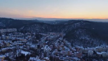 Çek Cumhuriyeti, Karlovy Vary Üzerine Gün Batımı Hava Görüntüsü
