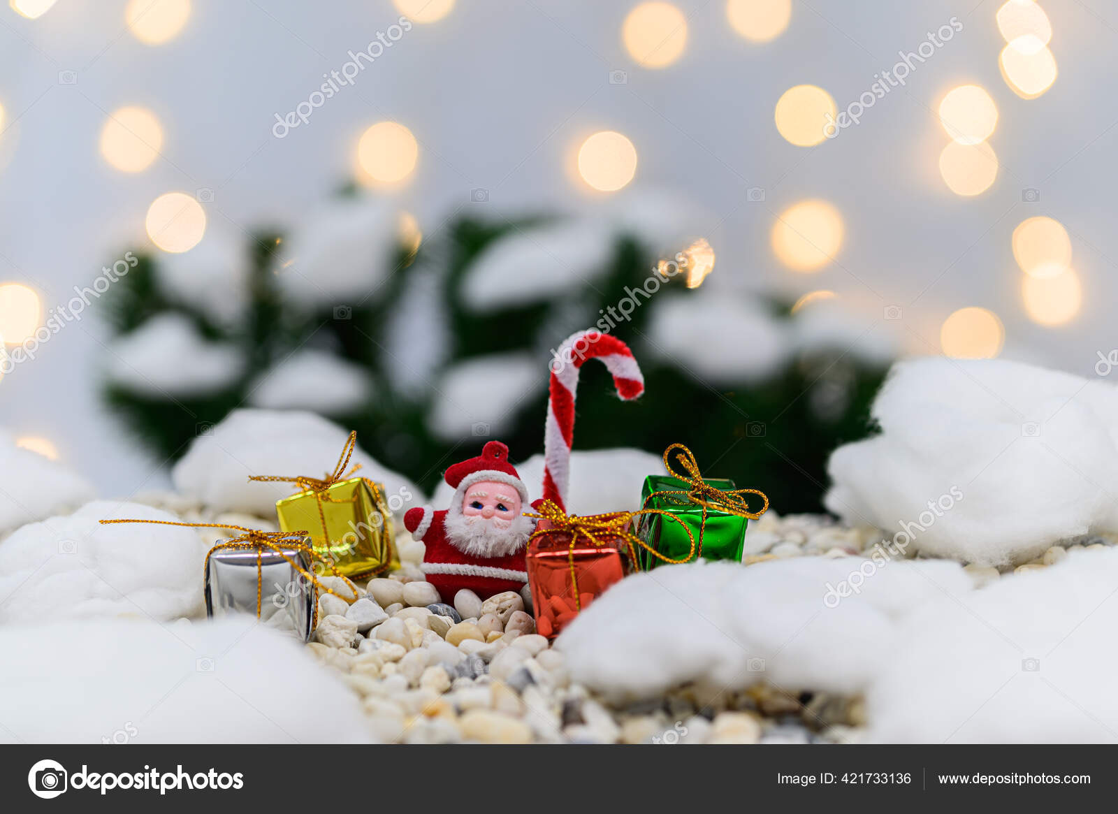 圣诞快乐礼品盒雪夜背景 图库照片 C Aukidtonphoto Hotmail Com