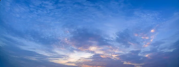 Panorama Himmel Och Moln Kvällen — Stockfoto