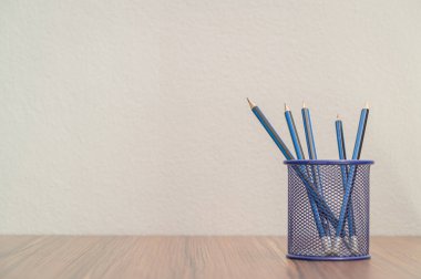 Kalem odadaki masada.