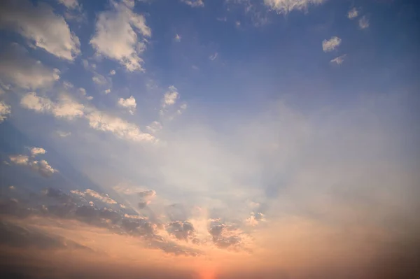 Lucht Wolken Avond — Stockfoto