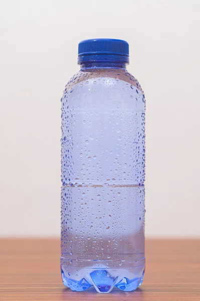 Eine Flasche Trinkwasser Trinkwasser Für Die Gesundheit — Stockfoto