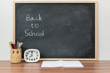 Yeteneklerini geliştirmek için okula ve eğitim konseptine geri dön