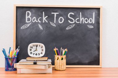 Yeteneklerini geliştirmek için okula ve eğitim konseptine geri dön