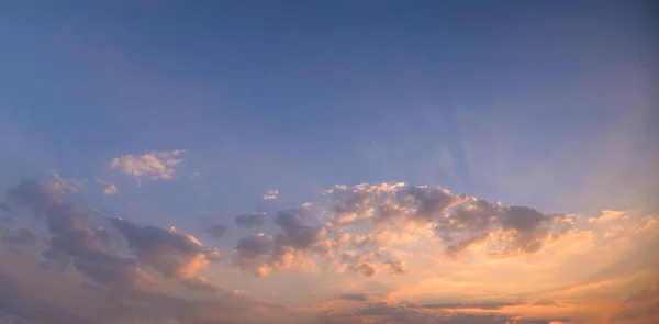 Lucht Wolken Avond — Stockfoto