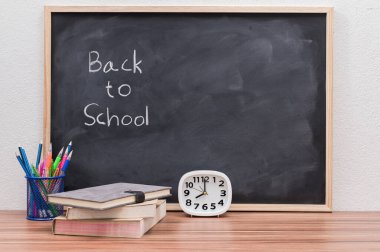 Yeteneklerini geliştirmek için okula ve eğitim konseptine geri dön