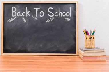 Yeteneklerini geliştirmek için okula ve eğitim konseptine geri dön