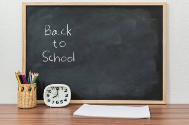 Yeteneklerini geliştirmek için okula ve eğitim konseptine geri dön