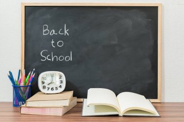 Yeteneklerini geliştirmek için okula ve eğitim konseptine geri dön