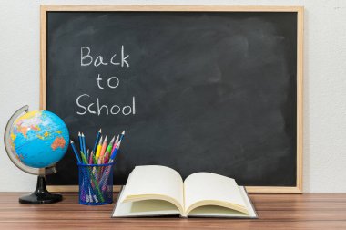 Yeteneklerini geliştirmek için okula ve eğitim konseptine geri dön