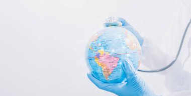 Bilim adamları dünyayı sever, çevreyi sever..