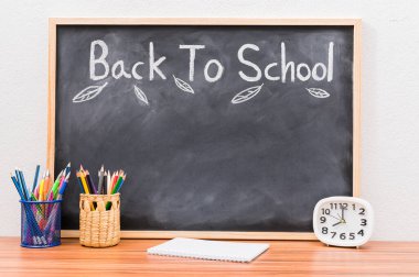 Yeteneklerini geliştirmek için okula ve eğitim konseptine geri dön