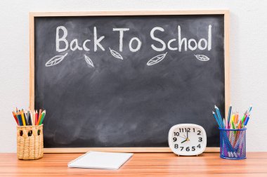 Yeteneklerini geliştirmek için okula ve eğitim konseptine geri dön