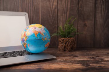 Dünya Çevre Günü. Dünyayı sev.