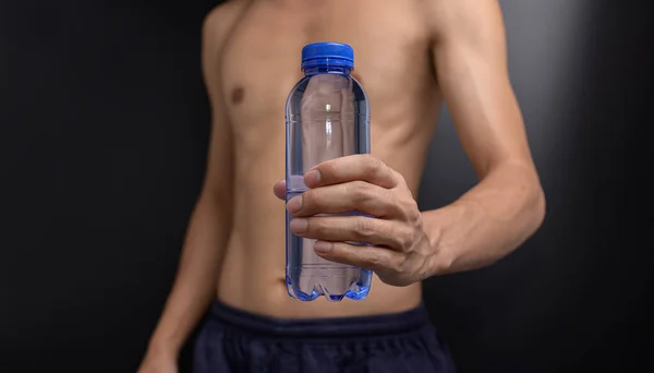Minum Air Yang Dicampur Dengan Mineral Dan Vitamin — Stok Foto