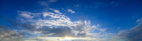 Ciel Panoramique Nuages Dans Soirée — Photo