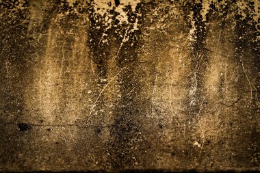 Sert beton yüzey, çizikler, lekeler ve yıpranmış detaylar içeren koyu grunge desenli duvar arkaplanı. Dramatik tasarımlar, klasik arka planlar, posterler, şehir temaları ve yaratıcı görsel projeler için ideal.