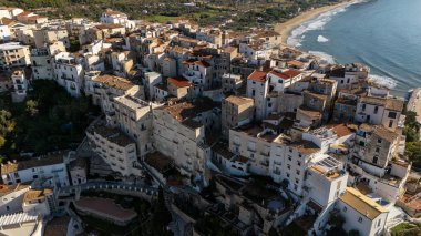 Ottuni, Apulia, İtalya 'nın güzel köyünün hava manzarası.