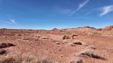 Kayenta, Arizona, Navajo 'nun kendi bölgesinin fiili ve idari ticaret merkezidir. Manzara: bölge karakteristik 