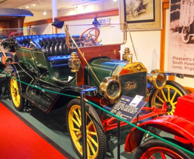 Burası otomotiv imalatı tarihine ve ABD 'de ulaşım gelişimine adanmış eşsiz bir yer..