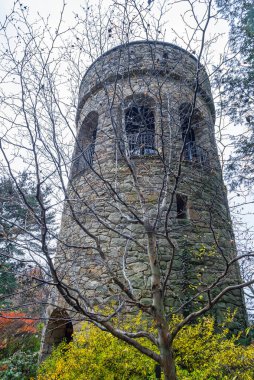 Park, cazibesiyle ziyaretçileri çekiyor. Pennsylvania, ABD. 2025.11.25.