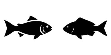 İki basit siyah balık silueti yan profil, çeşitli projeler için su yaşamını ve deniz temalarını temsil ediyor.