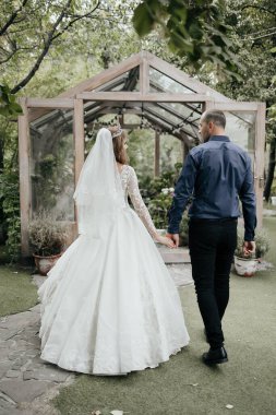 Düğün, gelin, damat, yüzük, mutluluk, sarılma