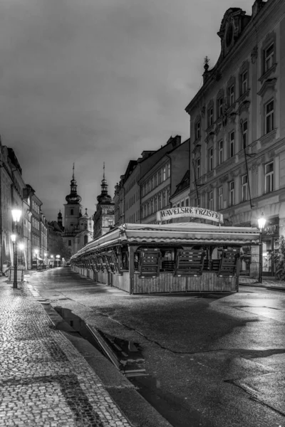 Πράγα Πρωτεύουσα Και Μεγαλύτερη Πόλη Της Τσεχικής Δημοκρατίας Μυστηριώδεις Δρόμοι — Φωτογραφία Αρχείου