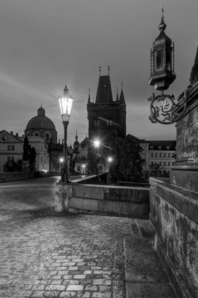 Karlsbron Historisk Bro Som Korsar Floden Vltava Prag Tjeckien Bygget — Stockfoto
