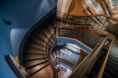 Avustralya ya da resmî adıyla Avustralya Cumhuriyeti, Avustralya 'nın Tazmanya adası ve daha küçük adalarından oluşan bağımsız bir ülkedir. Okyanusya' nın en büyük ve dünyanın altıncı büyük c ülkesidir.