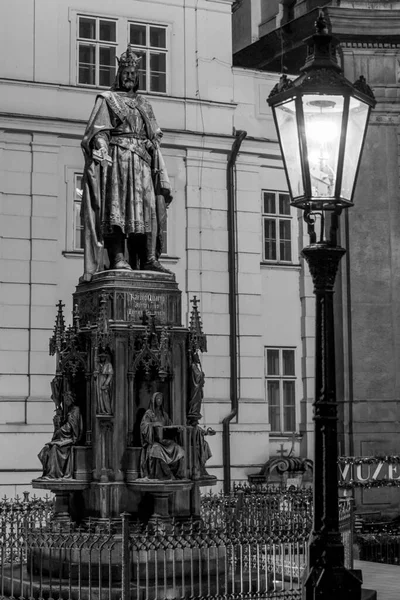 Charles Bridge Uma Ponte Histórica Que Atravessa Rio Vltava Praga — Fotografia de Stock