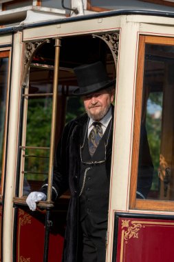 Elektrik tramvaylarının başlamasının 130 'uncu yıldönümü münasebetiyle Prag 2021' de tramvay geçidi