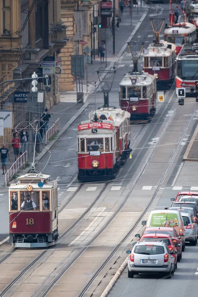 Straßenbahnparade Durch Prag 2021 Anlässlich Des 130 Jahrestages Der Inbetriebnahme — Stockfoto