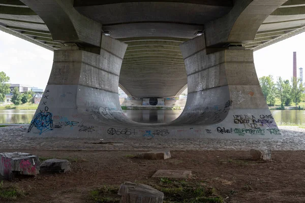 Die Troja Brücke Ist Eine Bogenbrücke Prag Die Die Moldau — Stockfoto