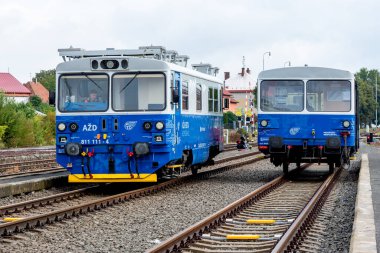 Deneysel demiryolu 811 Edita, eşsiz bir Çekoslovak dizel treni bölgesel yolcu taşımacılığı için yeni teknolojileri test ediyor.