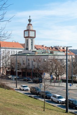 Çek Cumhuriyeti Prag, Vrovice bölgesindeki Husuv sbor kilise binası. Yerel kentsel ve mimari mirasın bir parçası olarak belgelenen Çekoslovak Hussite Kilisesi yapısının dış görünümü