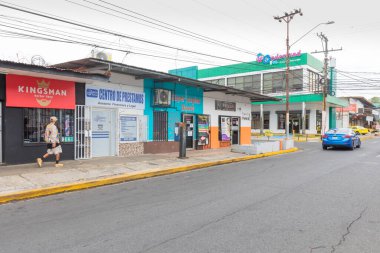 Panama David 4 Nisan, Century Bulvarı 'ndaki dükkanlar ve işletmeler. Çekim 4 Nisan 2021