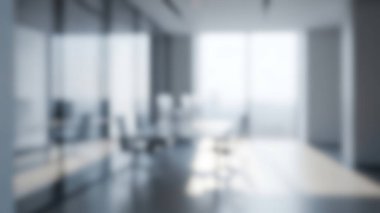 Modern mobilyaların ve büyük pencerelerden panoramik şehir manzarasının yer aldığı çağdaş, minimalist bir ofis..