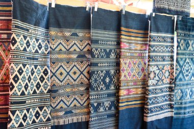 El yapımı Desenli Geleneksel Tayland İpeği