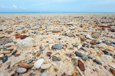 Phuket, Tayland 'da Dinlenme ve Rahatlama İçin Çok Güzel Plaj