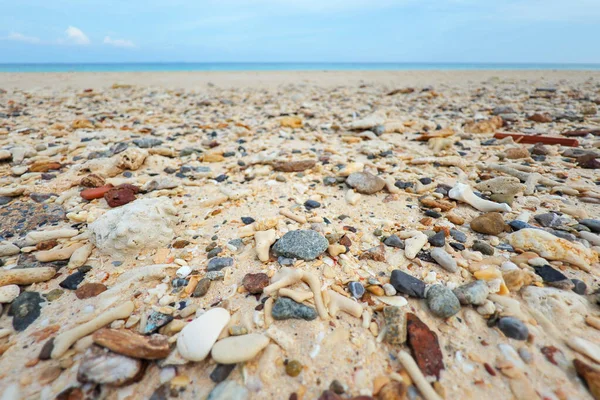Phuket, Tayland 'da Dinlenme ve Rahatlama İçin Çok Güzel Plaj