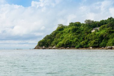 Güzel Berrak Turkuaz Su Manzarası Mercan Adası (Koh Hae), Phuket, Tayland