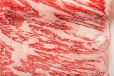 En kaliteli Japon Wagyu sığır eti sergilenen zengin mermer ve ince doku profesyonel yemek ve gurme mutfağı için birinci sınıf ham malzeme olarak sunulmaktadır..