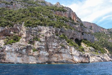 Baunei, Orosei Körfezi, Nuoro ili, Sardunya, İtalya, Avrupa kıyıları boyunca manzaralar