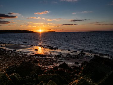 Denizde güzel gün batımı