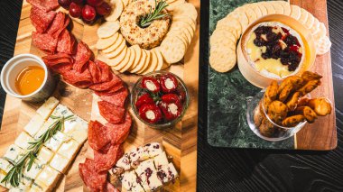 farklı türde peynir ve zeytin