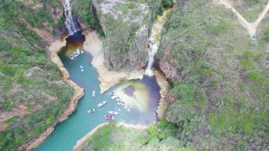 Furnas Kanyonları 'ndaki şelalelerin, tekne gezilerinin ve Capitolio' daki Mar de Minas - MG, Brezilya 'daki en iyi hava manzarası. Brezilya 'nın eko turizm beldesi.