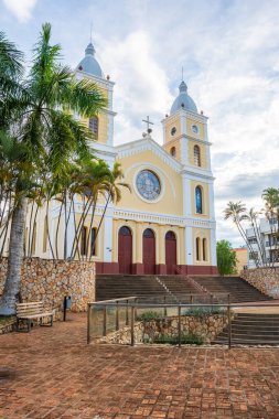 Capitolio - MG, Brezilya - 08 Aralık 2020: Şehir merkezindeki kilise, Padre Joao Machado Meydanı 'ndaki Sao Sebastiao Kilisesi.