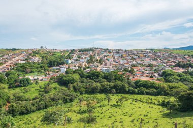Sao Roque de Minas - MG, Brezilya - 14 Aralık 2020: Brezilya 'nın Sao Roque de Minas kentinin kentsel alanı. Minas Gerais Turistik İç Kesim Şehri.