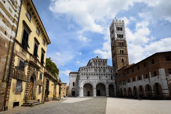 Vista Para Catedral Lucca Famosa Cidade Campo Toscana Itália Igreja — Fotografia de Stock